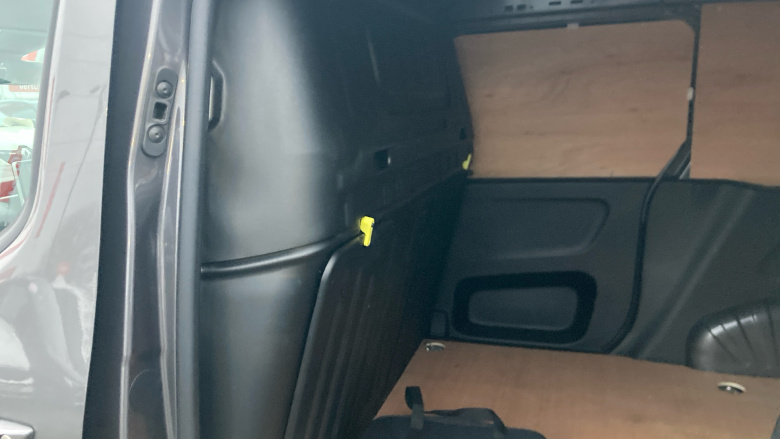 Vauxhall Combo Cargo E-L1 2300 100kW Pro 50kWh H1 Van Auto